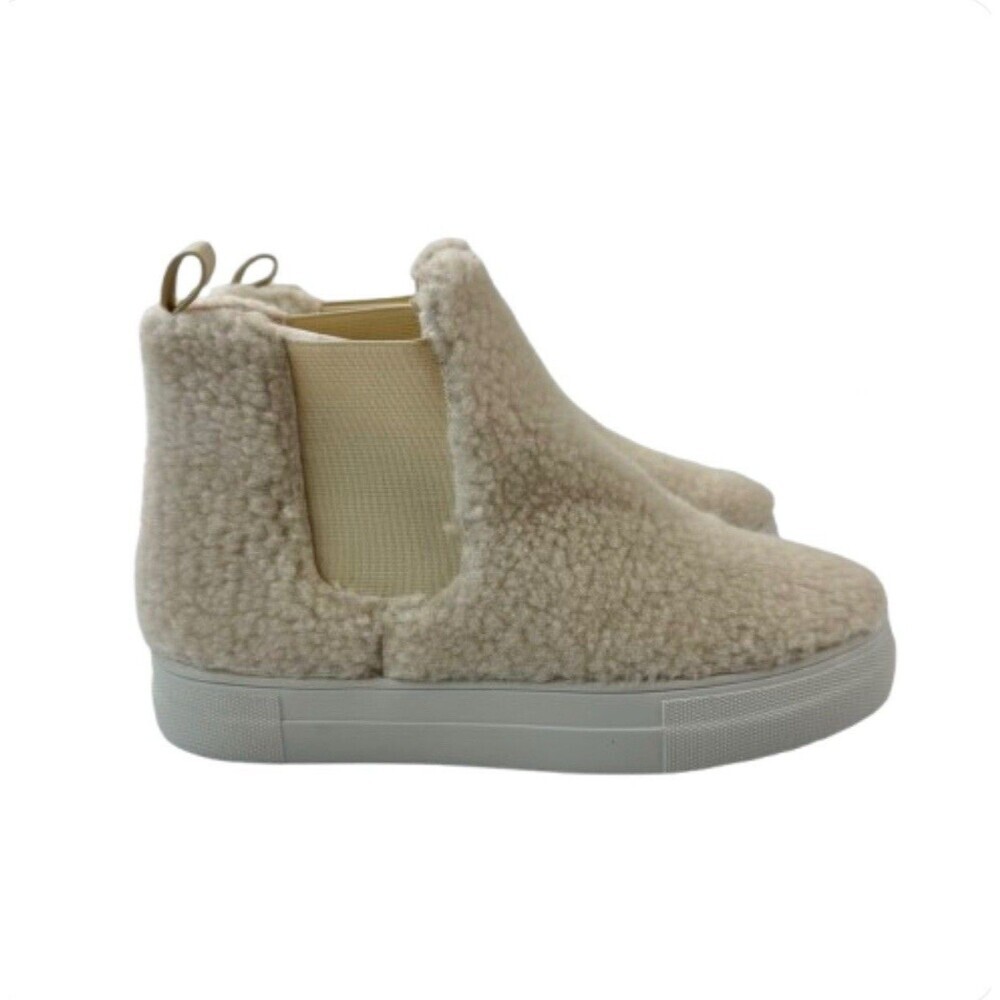 JustFab Eloise Sherpa High Top Sneaker Womens 9 Beige Faux Fur Slip On NWOB